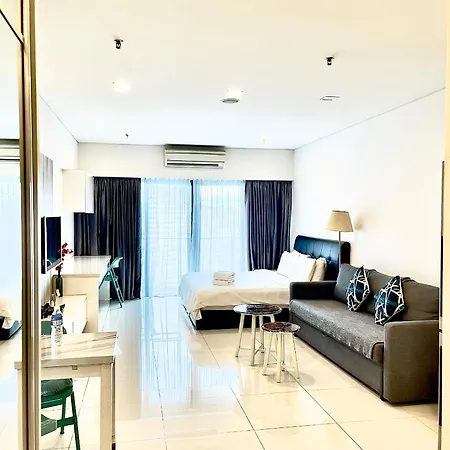 Mercu Summer Suite In City Center
